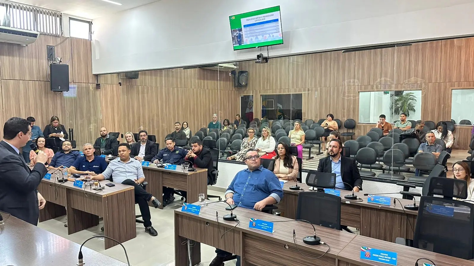 Câmara de Várzea Grande recebe apresentação do orçamento municipal para 2026