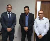 Câmara Municipal recebe visita de juiz para alinhar ações 