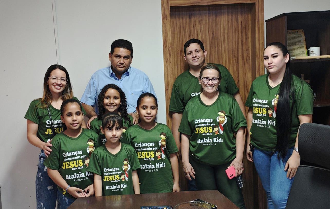 Presidente da Câmara recebe representantes do Ministério Ágape Nova Aliança