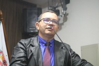 Vereador Alessandro Moreira anuncia audiência para debater transporte de estudantes de internato do IFMT