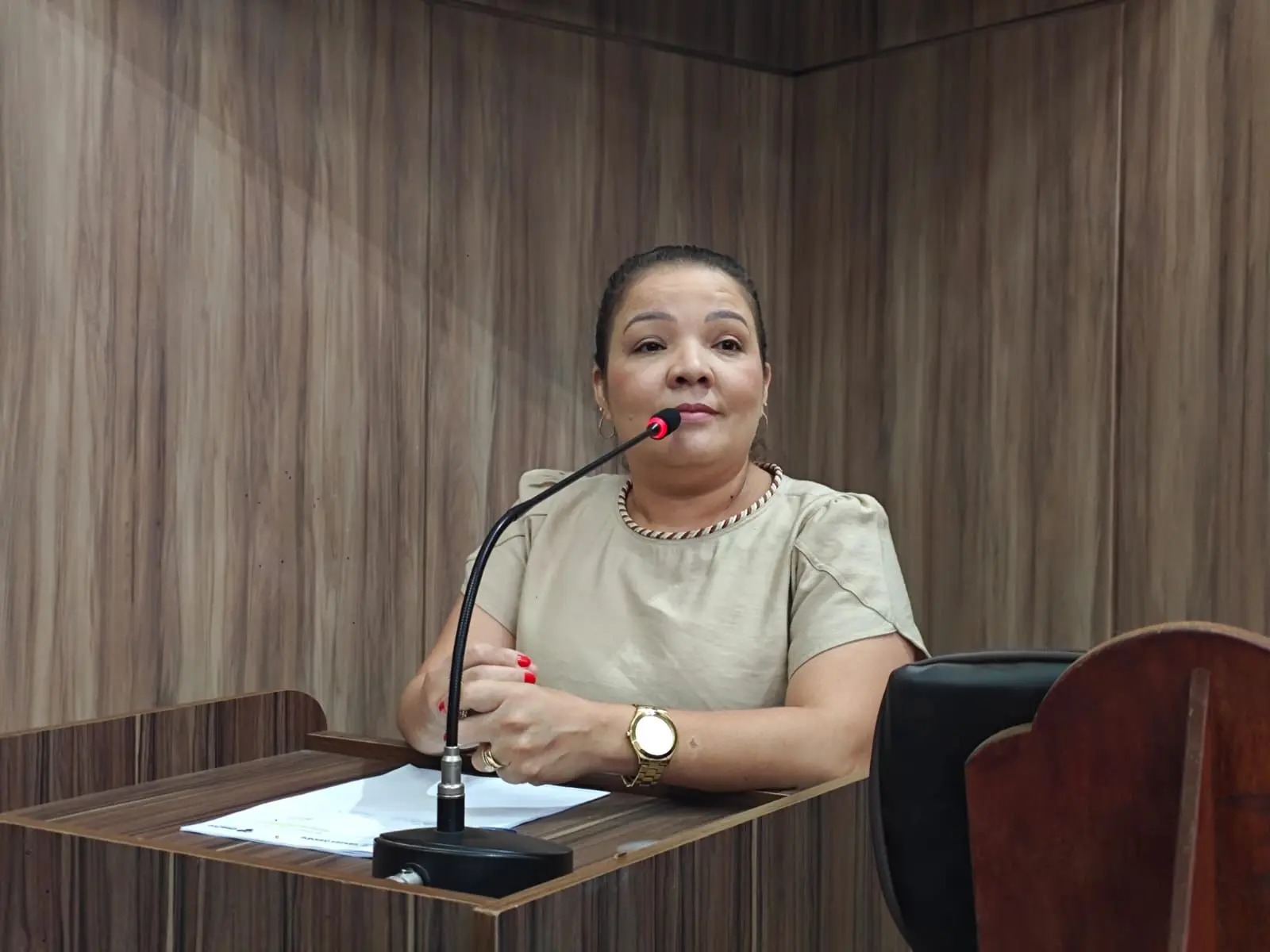 Vereadora Gisa Barros cobra execução de emenda para aquisição de mamógrafo em Várzea Grande