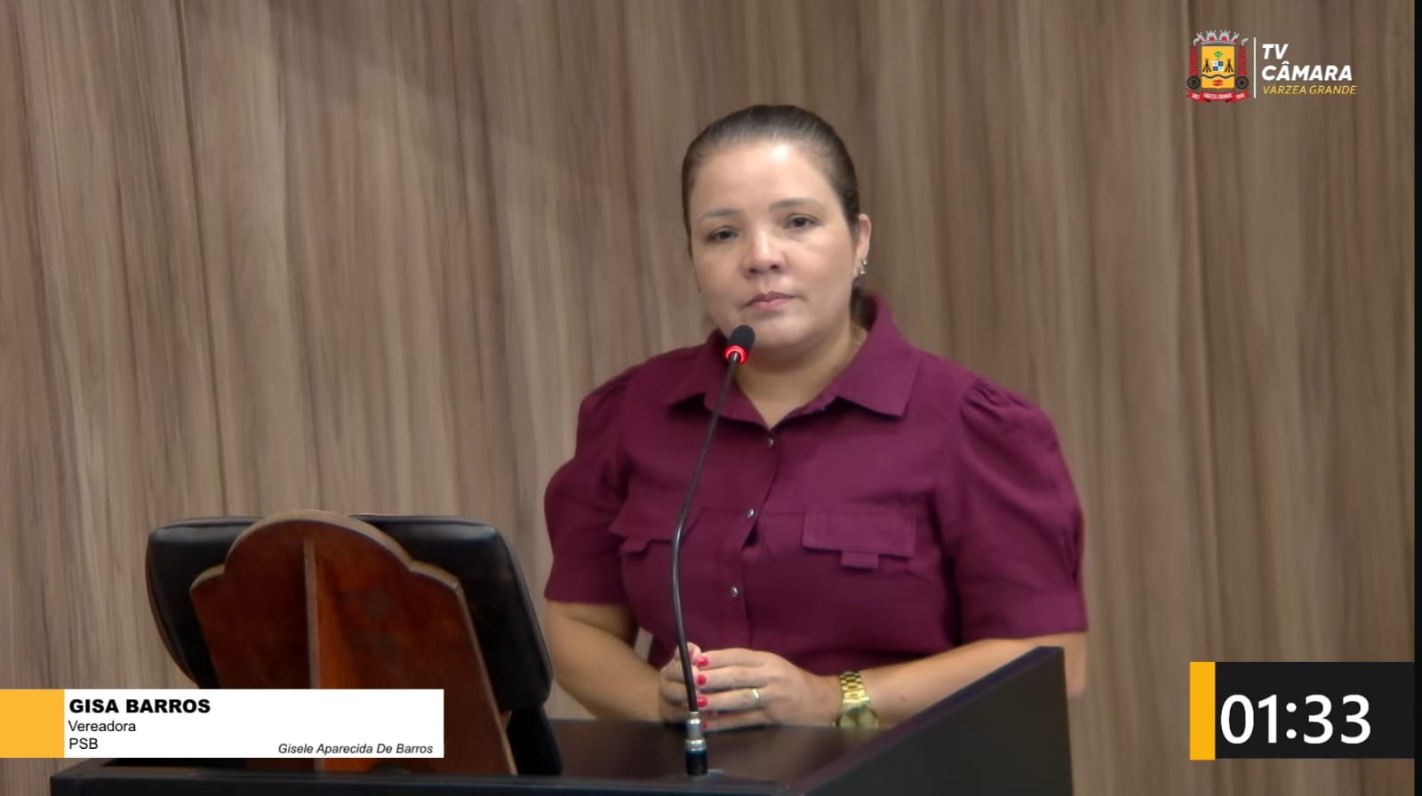 Vereadora Gisa Barros cobra providências sobre quadra esportiva e situação de escola na região do Jardim Glória