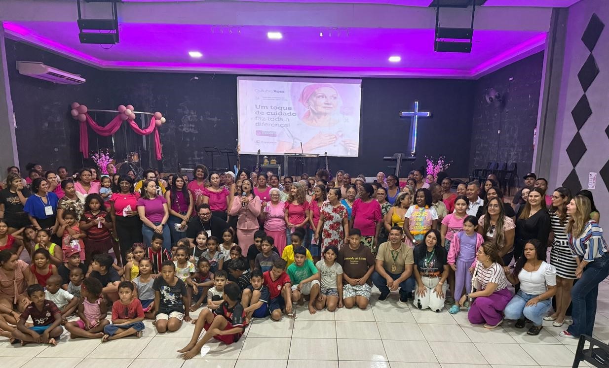 Vereadora Lucélia de Oliveira realiza grande ação do Outubro Rosa e celebra o Mês das Crianças na Igreja Batista Esperança