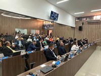 Vereadores analisam vetos do Executivo e rejeitam 18